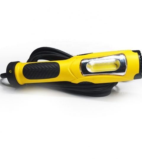 FCC Yellow Work Light 125V 1300Lm With Receptabcle And Hook