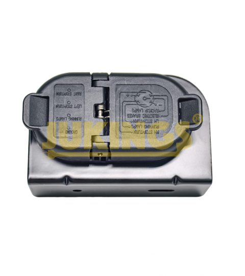 Universal 4-Pin 7-Pin Trailer Socket With Mounting Brake PVC Insulation Copper Conductor Material